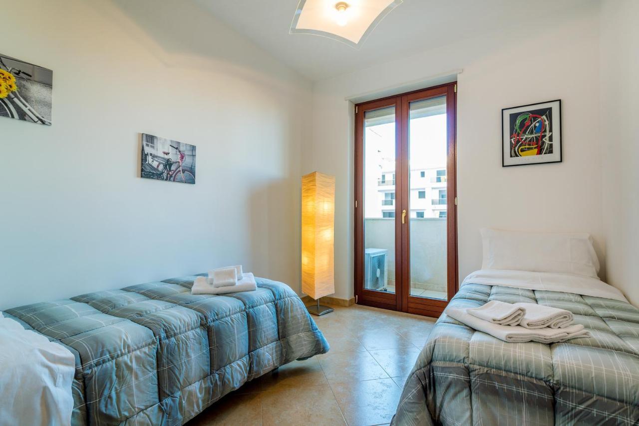 Goodstay Archimede Apartment เลชเช ภายนอก รูปภาพ