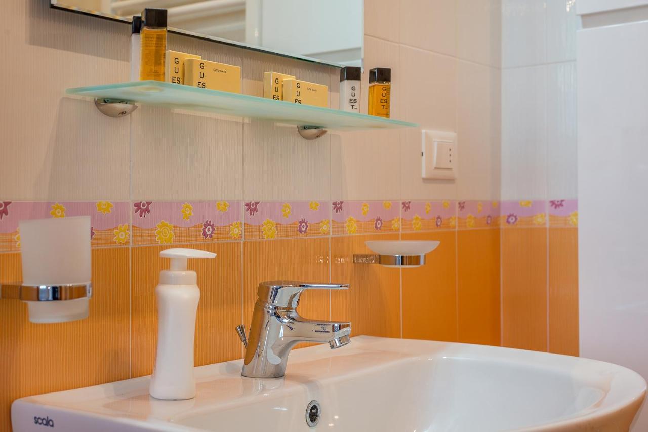 Goodstay Archimede Apartment เลชเช ภายนอก รูปภาพ