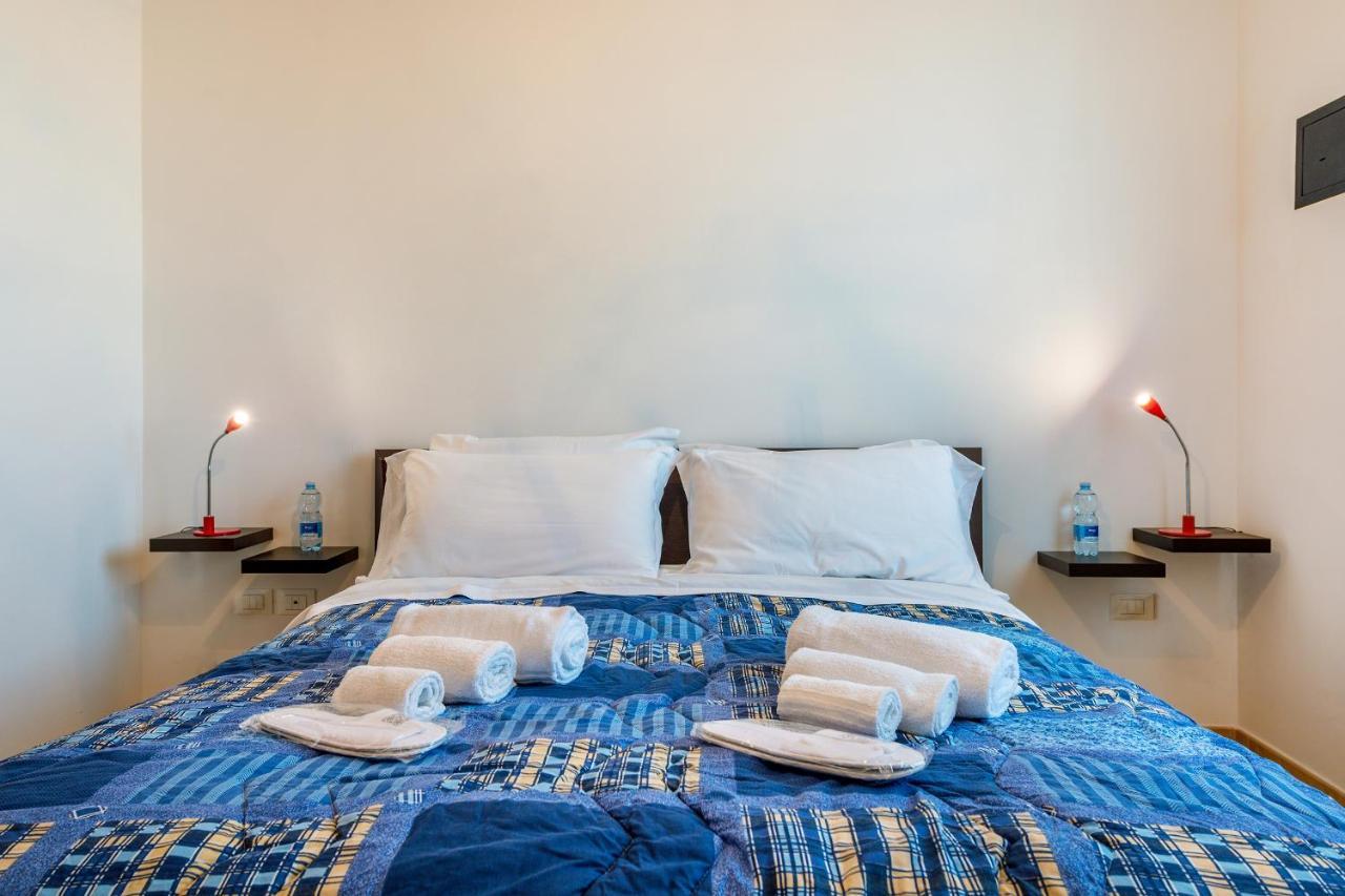 Goodstay Archimede Apartment เลชเช ภายนอก รูปภาพ