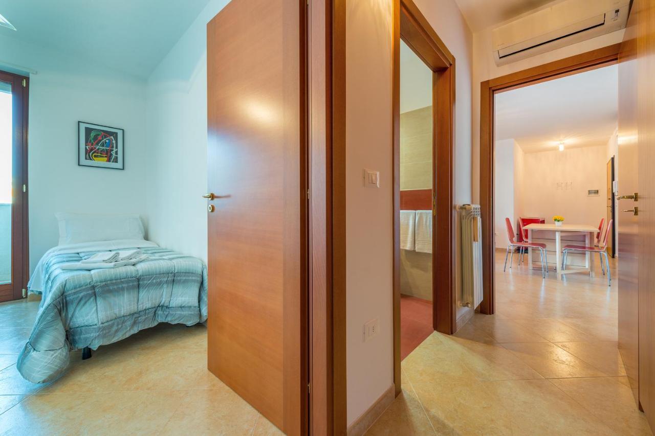 Goodstay Archimede Apartment เลชเช ภายนอก รูปภาพ